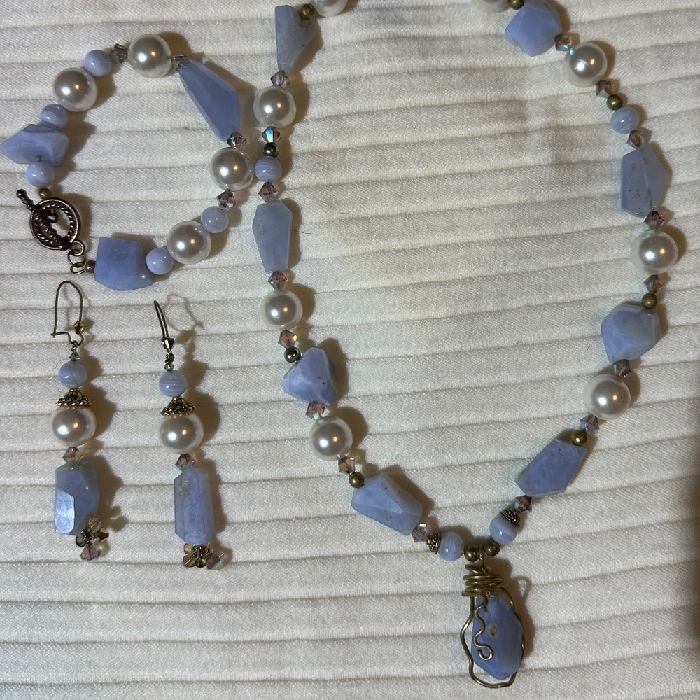 Custom handmade necklace, earrings & bracelet